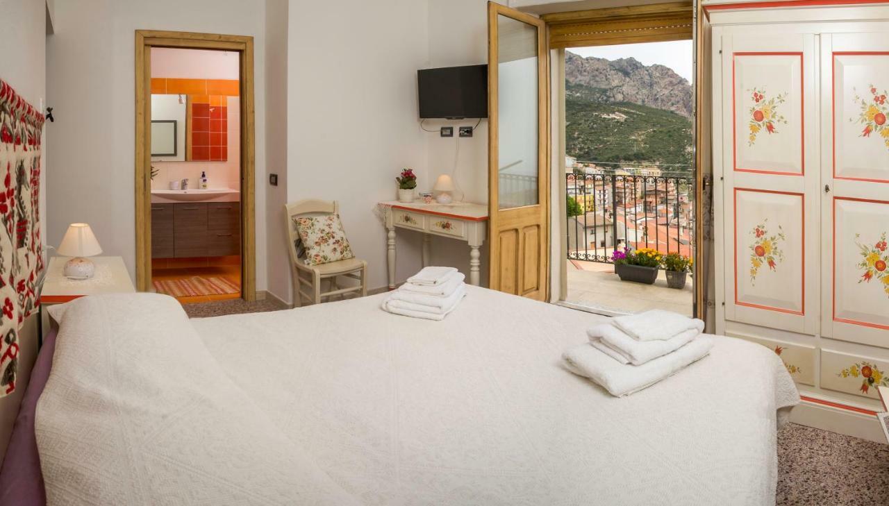 B&B Aria Ona Villagrande Strisaili Exteriér fotografie